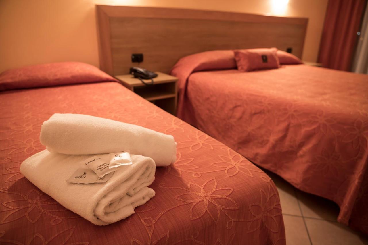 Manhattan Village Hotel Sulmona Exteriér fotografie